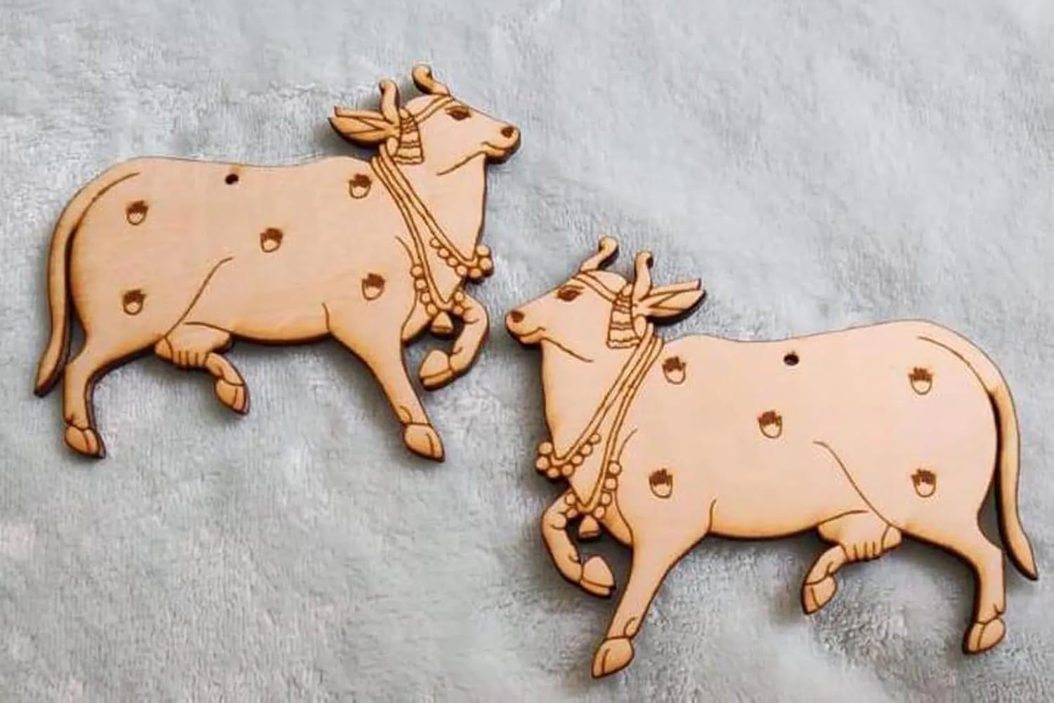 Cow Cutout | Pair of 3 | Pre-Marked Wooden MDF Shape for DIY Art & Craft | MDF Animal Shape for Room Decoration, Wall Art, School Projects, and More (6 Inch) Brand
